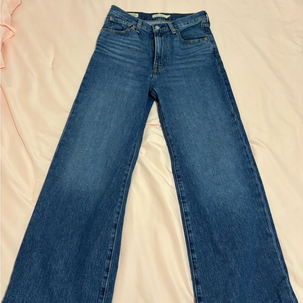 Levi's Women's Flare Jeans in Blue